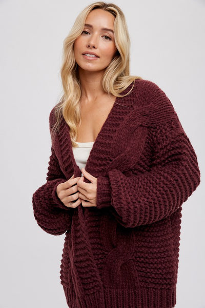 CHUNKY CABLE CARDIGAN