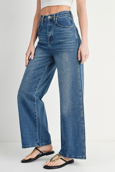 HIGH-RISE WIDE-LEG JEANS